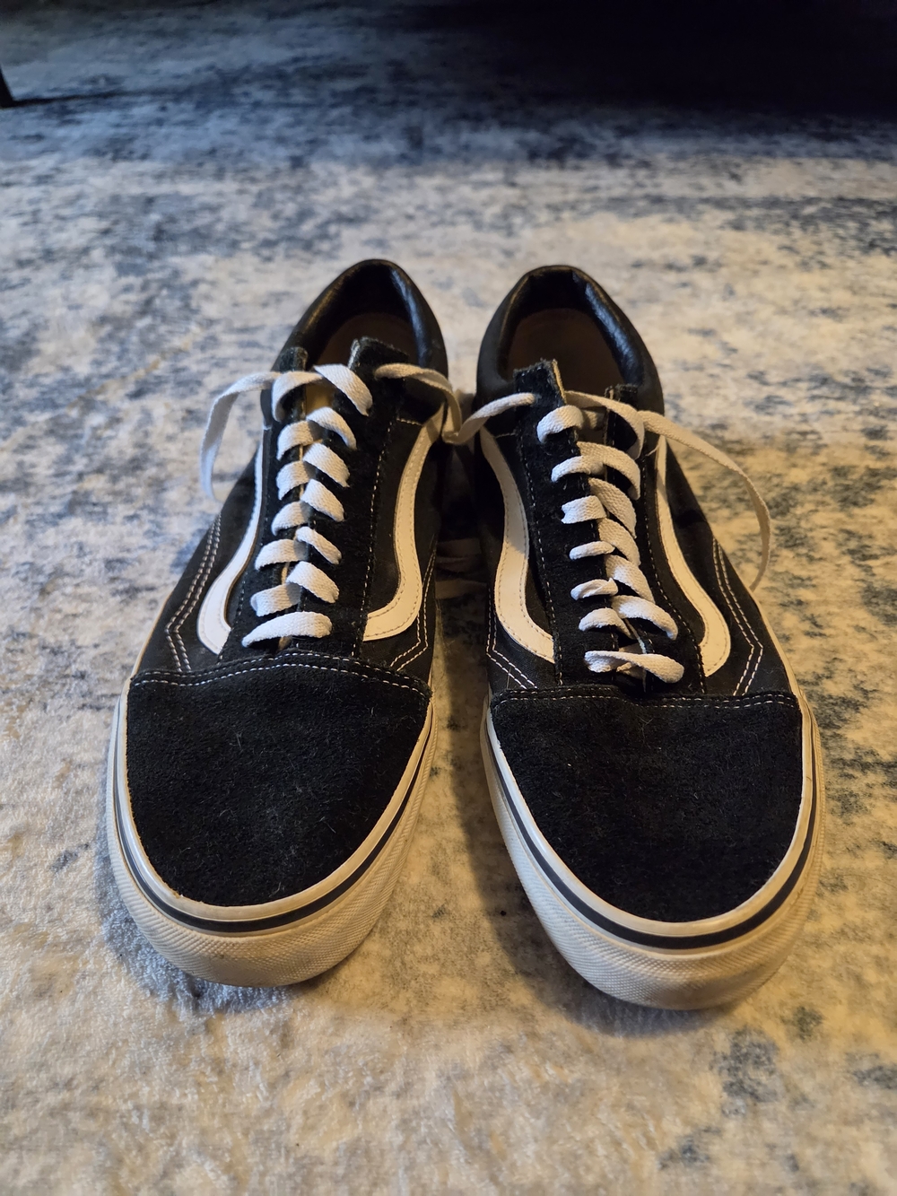 Vans Black and White Old Skool Low-Top Sneakers - Picture 2 of 4